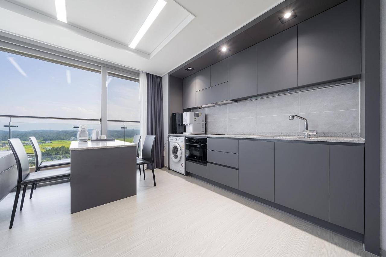 Gangneung Chonpines Ocean Suites Hotel Eksteriør bilde