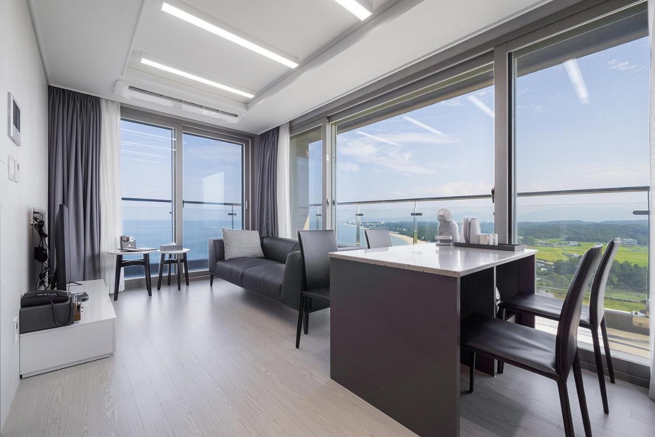 Gangneung Chonpines Ocean Suites Hotel Eksteriør bilde