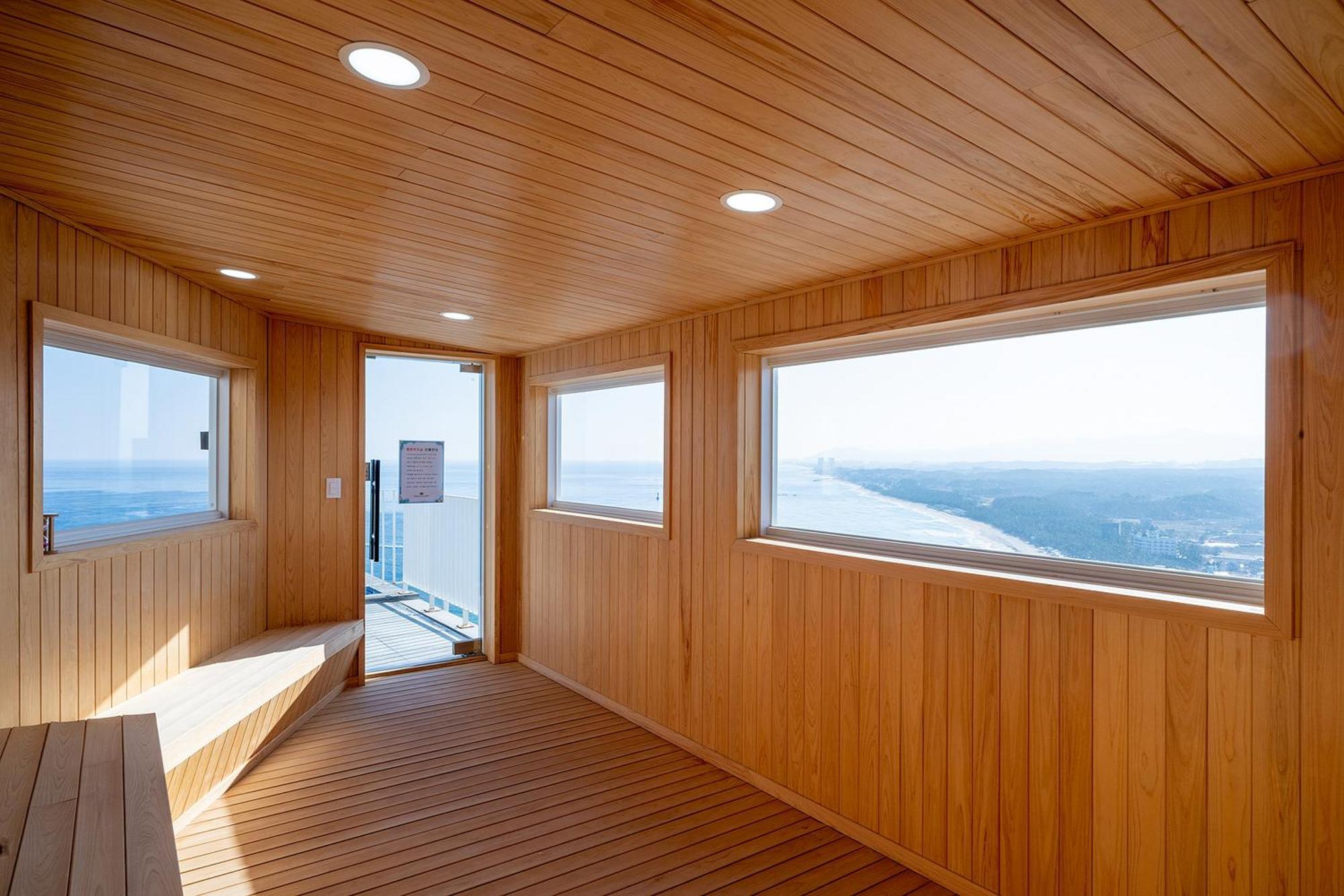 Gangneung Chonpines Ocean Suites Hotel Eksteriør bilde